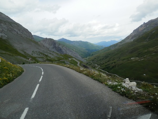 På vej ned fra Col du Galibier